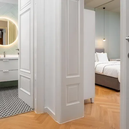 Apartament Grey Pearl *