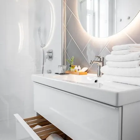 Grey Pearl Apartment Split